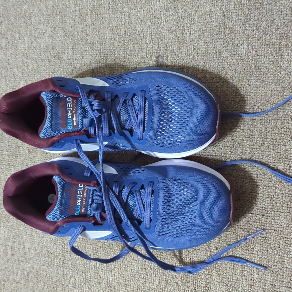 Diadora running shoes
